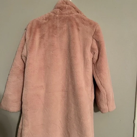 Pink teddy coat - Picture 4 of 10